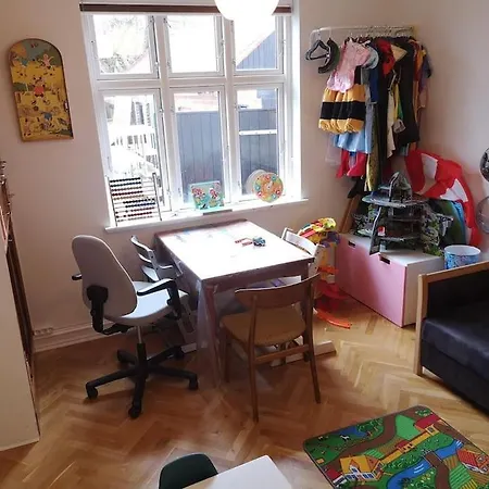 Stor Og Vildmarksbad - Plads Til To Familier 아파트